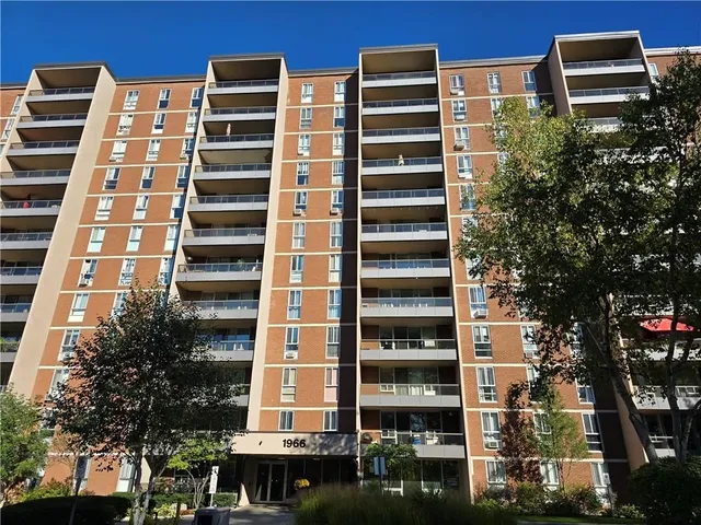 Additional image 2 of 1966 MAIN St Unit 504