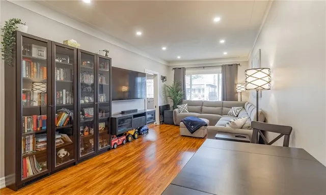 Additional image 9 of 195 KENSINGTON Ave