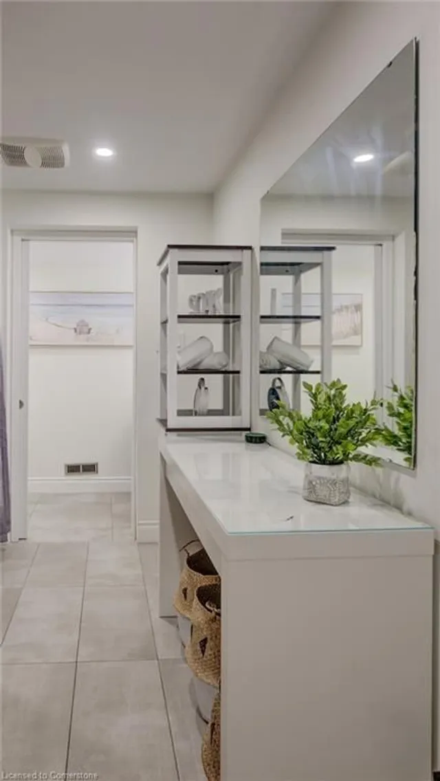 Additional image 17 of 14 Terrace Dr