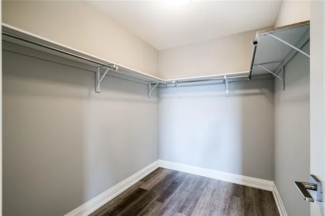 Additional image 45 of 219 KLEIN Cir