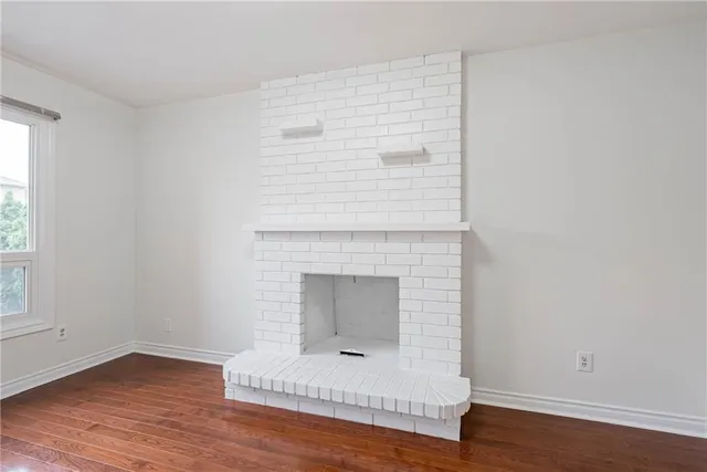 Additional image 20 of 494 DICENZO Dr