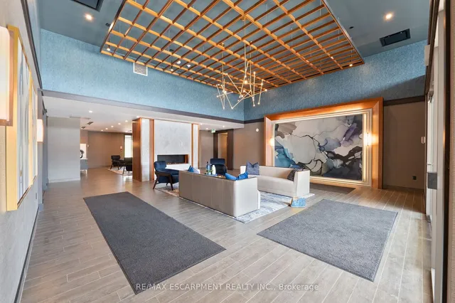 Additional image 2 of 460 DUNDAS St Unit 301