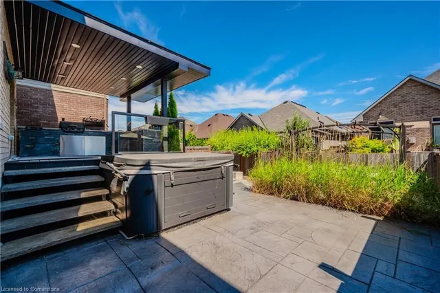 Additional image 10 of 47 Whistler St