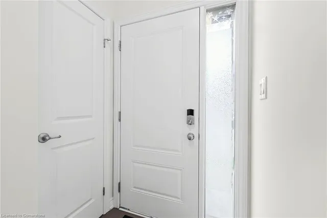 Additional image 5 of 377 Glancaster Rd Unit 3