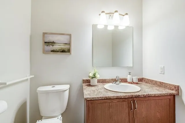 Additional image 10 of 4 TRUEDELL Cir