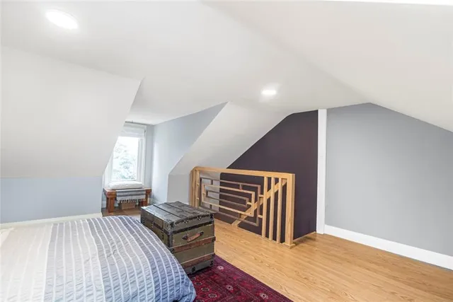 Additional image 40 of 205 WENTWORTH St