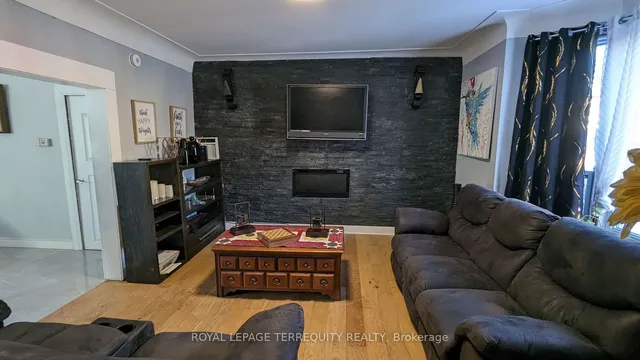 Additional image 18 of 24 Cheever St