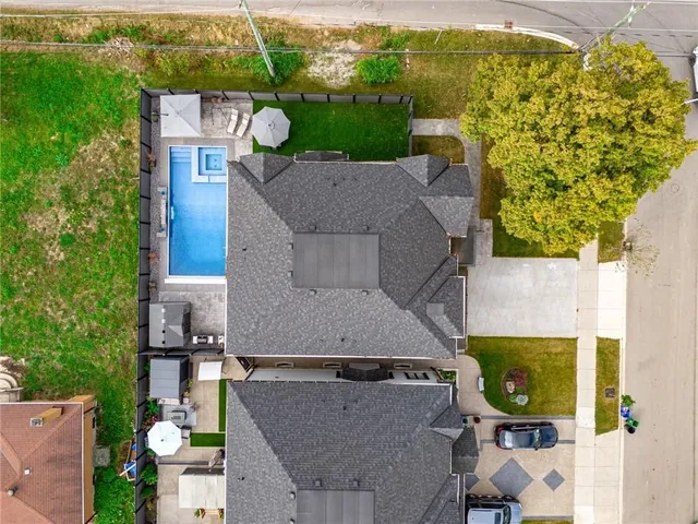 Additional image 47 of 4 LOCKMAN Dr