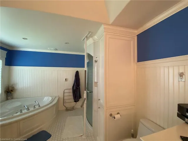 Additional image 27 of 714 Fiddlers Green Rd