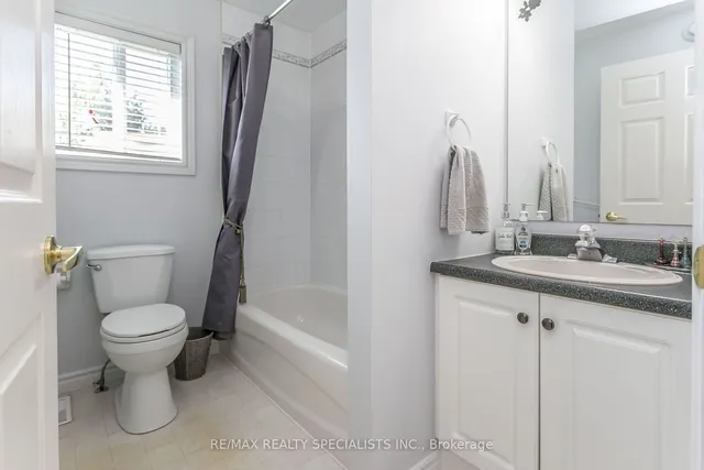 Additional image 30 of 135 Glenariff Dr