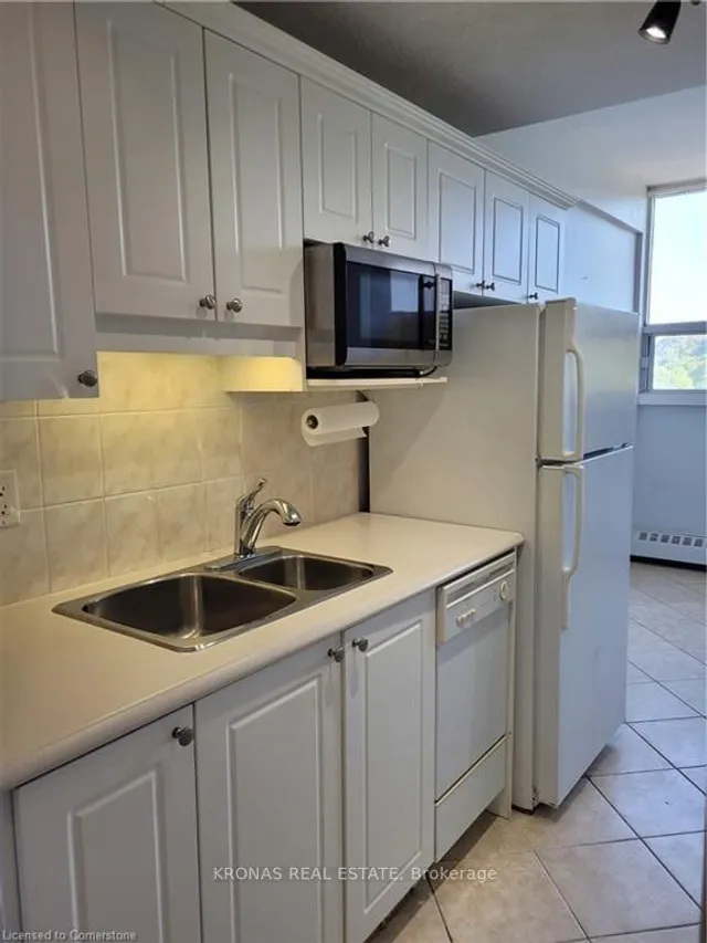 Additional image 2 of 1950 Main St Unit 1108