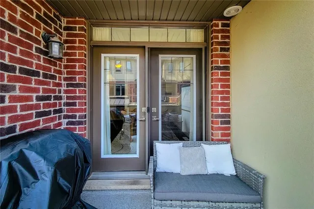 Additional image 14 of 8 SHOWERS Lane