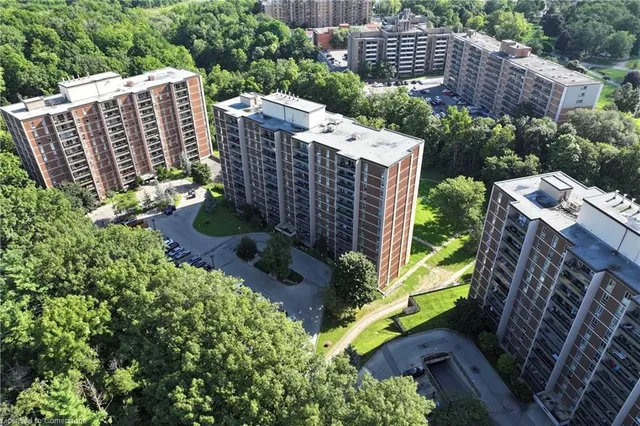 Additional image 42 of 1966 Main St Unit 406