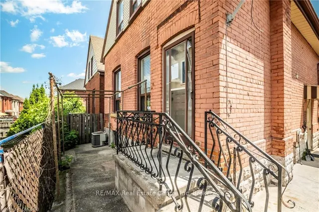 Additional image 31 of 40 GREIG St