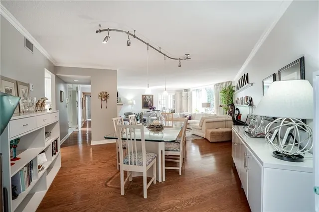 Additional image 15 of 150 WILSON St Unit PH2