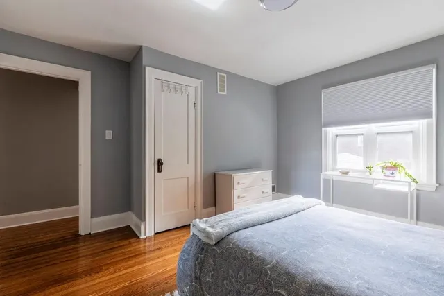 Additional image 47 of 952 MONTCLAIR Ave