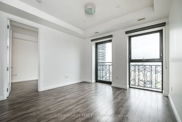 Additional image 39 of 112 King St Unit 1003