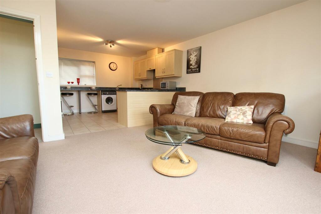 Additional image 2 of Ainsworth Close, Darwen, BB3 2UN