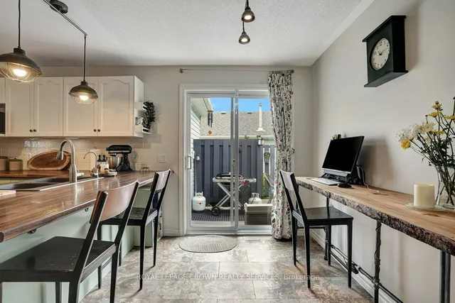 Additional image 16 of 136 Glenariff Dr