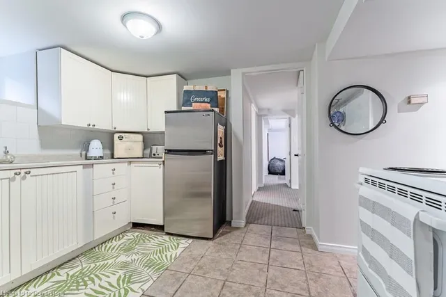 Additional image 38 of 98 Sherman Ave