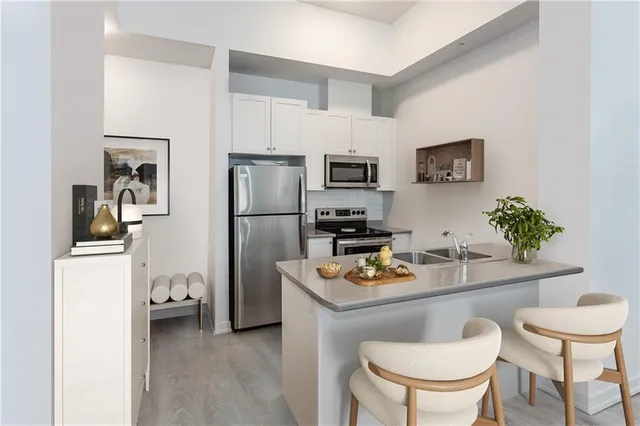 Additional image 6 of 81 ROBINSON St Unit 103