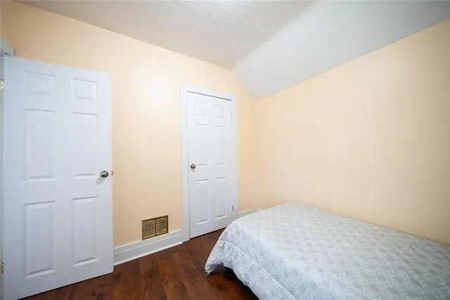 Additional image 15 of 125 CAVELL Ave