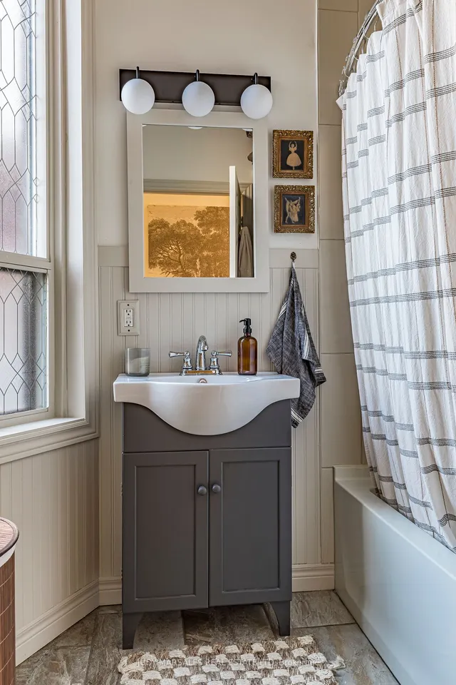 Additional image 20 of 185 Emerald St Unit 1/2