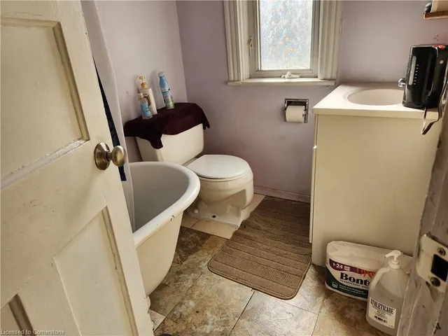 Additional image 10 of 25 Gladstone Ave