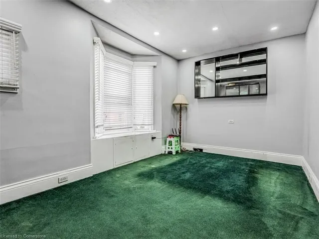 Additional image 23 of 34 Fairview Ave