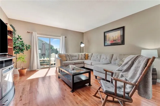 Additional image 14 of 34 SOUTHBROOK Dr Unit 17