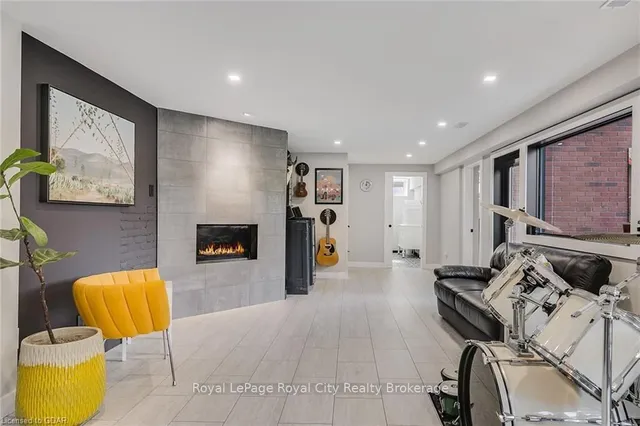 Additional image 39 of 20 WILDAN Dr