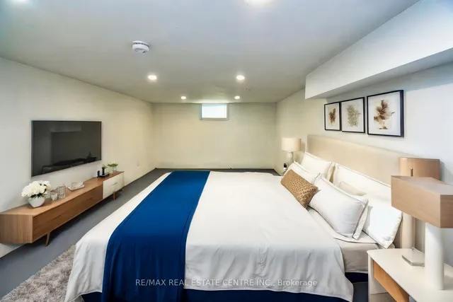 Additional image 37 of 237 Highland Rd