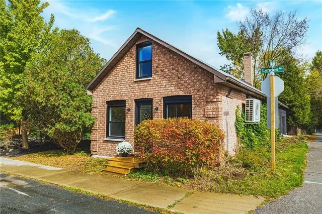 Additional image 30 of 116 LYNDEN Rd