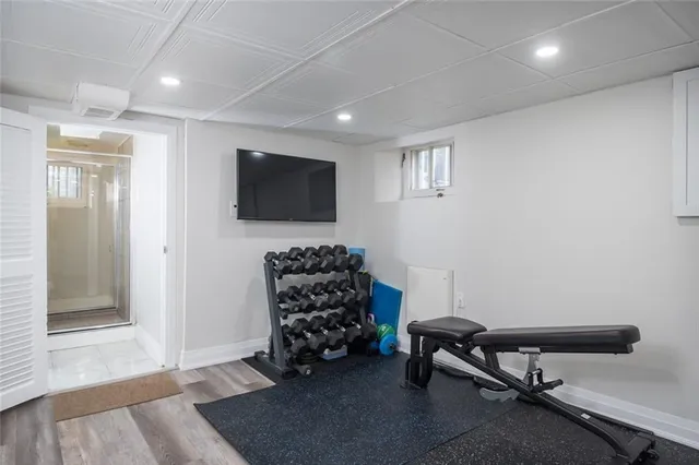 Additional image 43 of 78 GAGE Ave