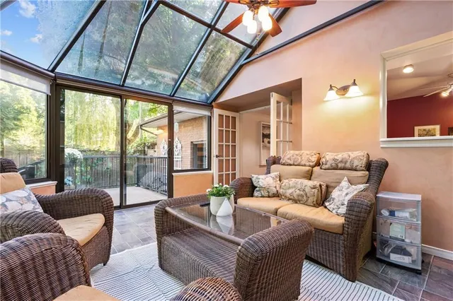 Additional image 13 of 38 OSLER Dr