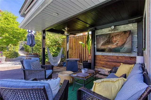 Additional image 38 of 261 MONTREAL Cir