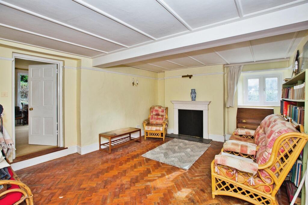 Additional image 7 of Kennel Batch, Wells