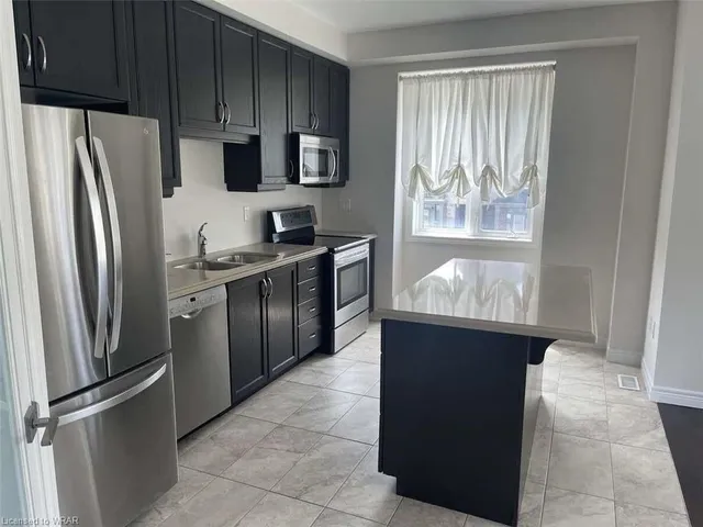 Additional image 6 of 6 Donovan Lane