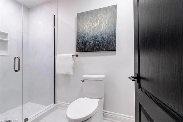 Additional image 26 of 76 Adriatic Blvd