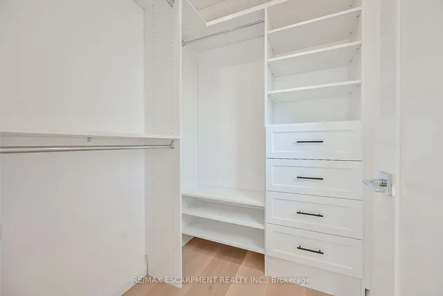 Additional image 33 of 35 Kingfisher Dr