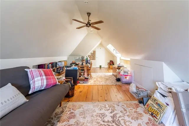 Additional image 30 of 141 MARKLAND St