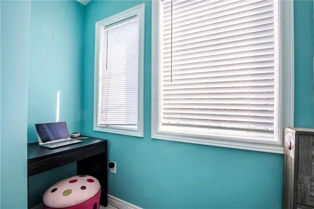 Additional image 18 of 607 KNOX Ave