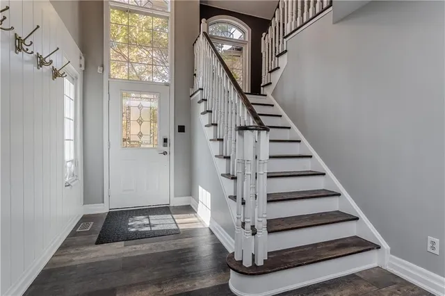 Additional image 14 of 96 LAURENDALE Ave