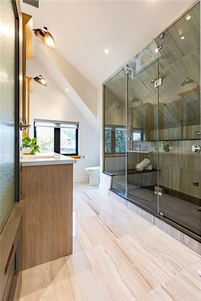 Additional image 35 of 15 MELROSE Ave