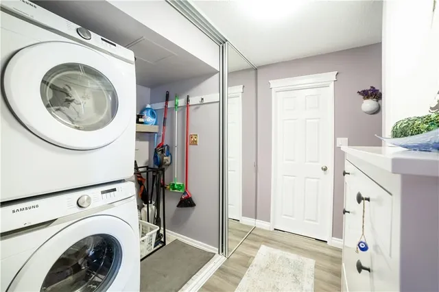 Additional image 17 of 500 GREEN Rd Unit 614