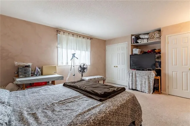 Additional image 17 of 16 NEWELL Crt