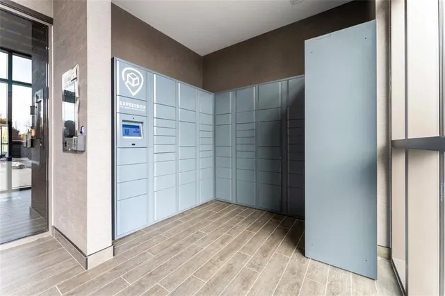 Additional image 28 of 460 Dundas St Unit 803