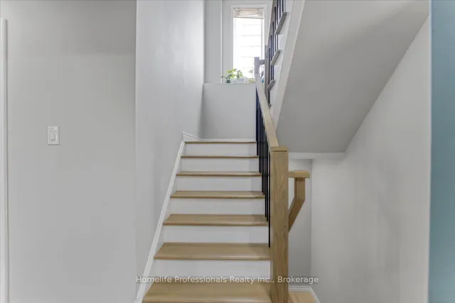 Additional image 23 of 55 Alexsia Crt