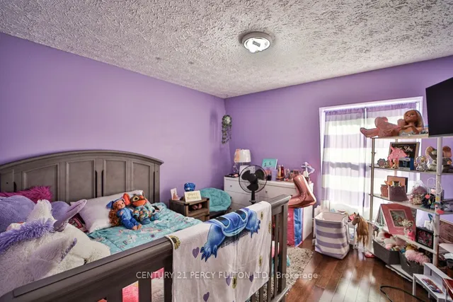 Additional image 25 of 102 Neil Ave