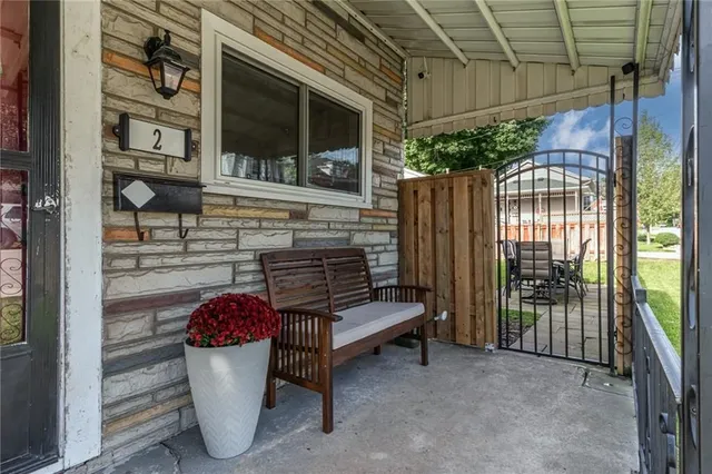 Additional image 6 of 2 JAMES St